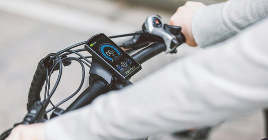 Sähköpyörä kesäkumppanina – 7 syytä vaihtaa autosta pyörään lomakaudella