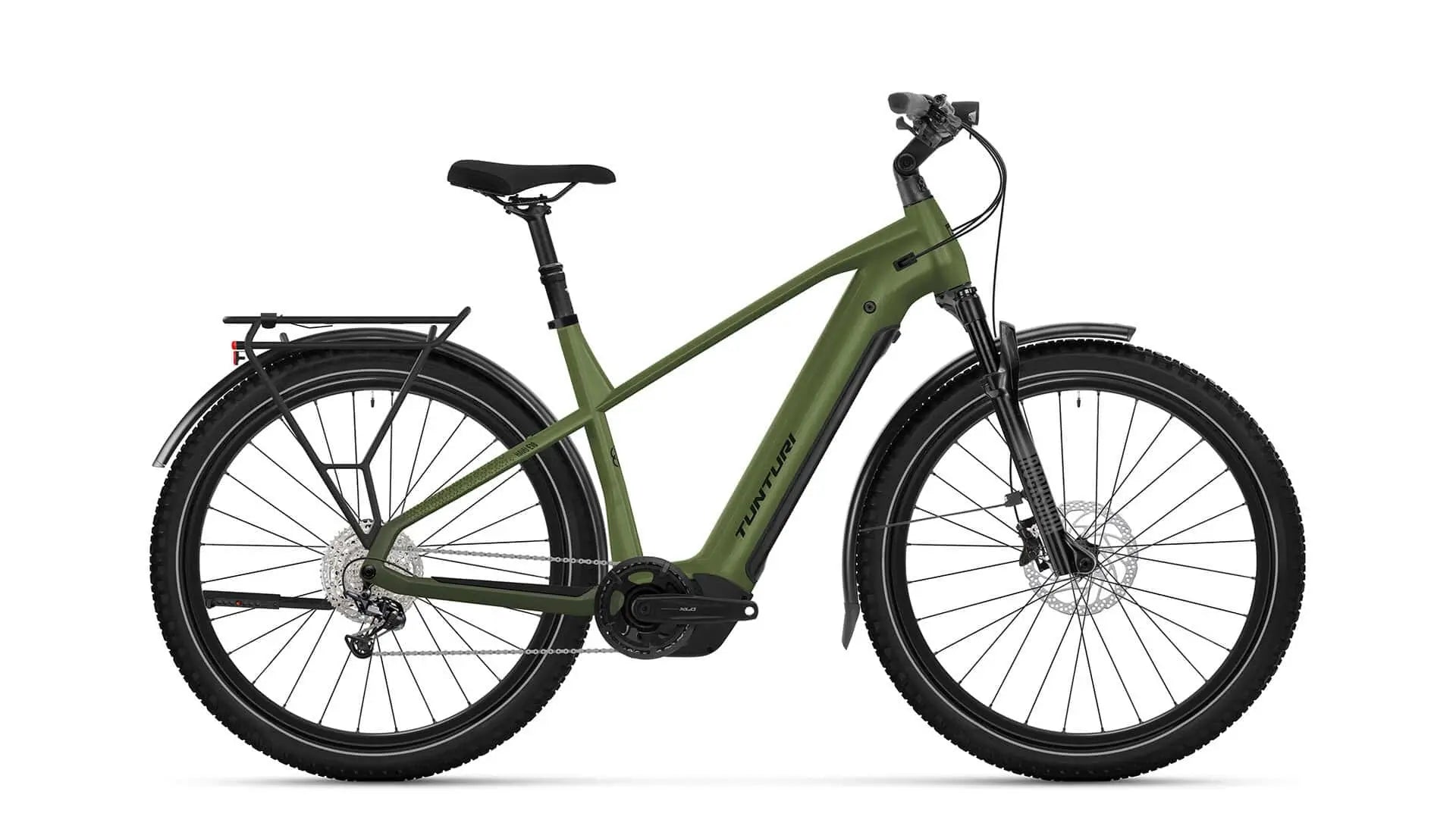 Tunturi Havu High -hybridiekkopyörässä, joka on kuvattu sivulta valkoisella pohjalla, on vihreä tukeva runko, musta istuin, Bosch Performance Line PX -moottori, etujousitettu haarukka, takaosan kuormateline ja paksut renkaat.