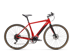 Punainen Tunturin gravel pyörä valkoisella taustalla